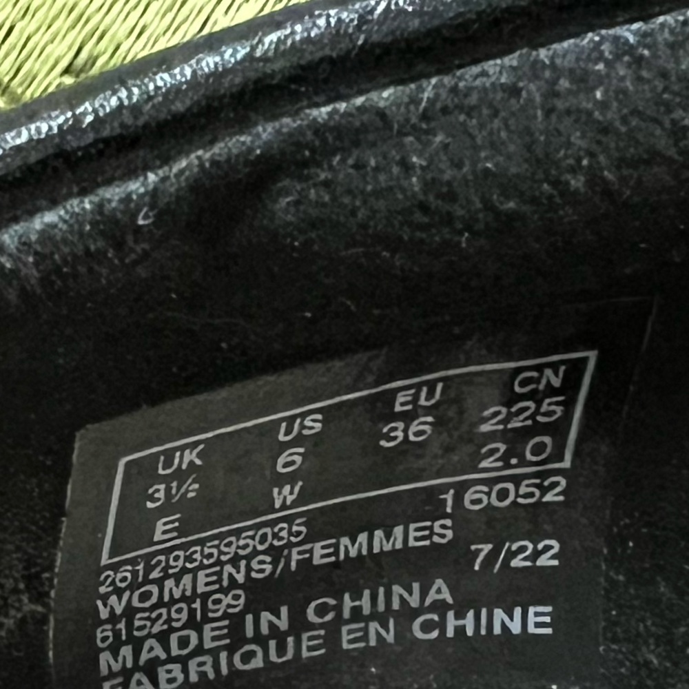 Clark Black Comfort Heels Sz 6 W - Picture 7 of 7